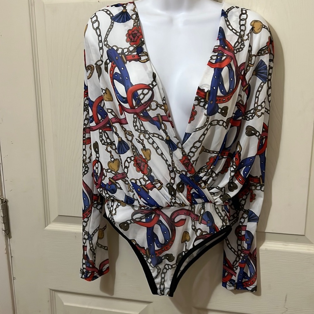 Long sleeve body suit